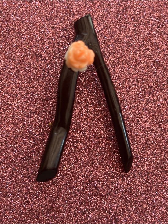 Vintage Jewelry - Hawaiian black Coral branch pink angel skin carved rose brooch